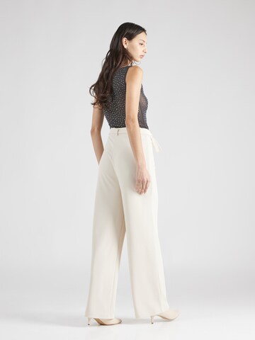 Regular Pantalon 'Rosa' ABOUT YOU en blanc