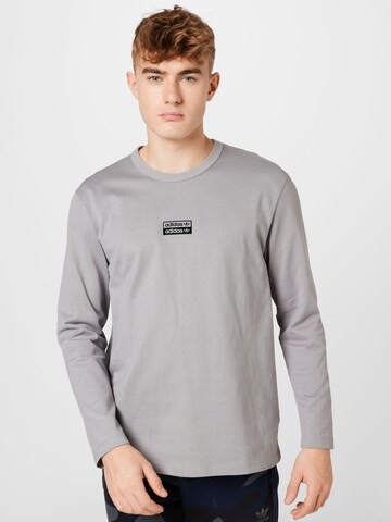 ADIDAS ORIGINALS Shirt 'HEAVY DUTY' in Grau: predná strana