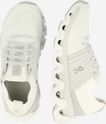On Спортни обувки 'Cloudswift 3' в бяло