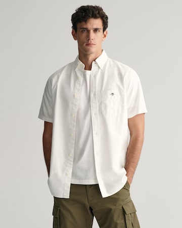 GANT Regular fit Button Up Shirt in White: front