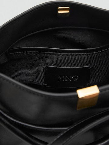 MANGO Schultertasche 'DANI' in Schwarz