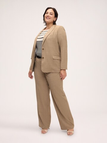 regular Pantaloni di Fiorella Rubino in beige