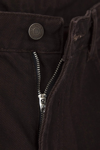 Trendyol Regular Jeans in Braun