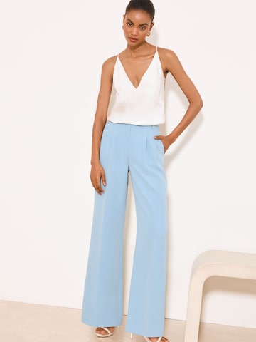 Wide leg Pantaloni con pieghe di Lipsy in blu