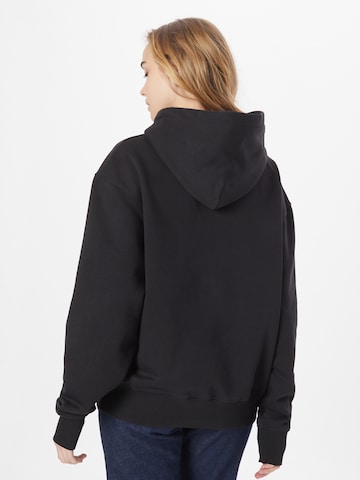 Vertere Berlin Sweatshirt in Black