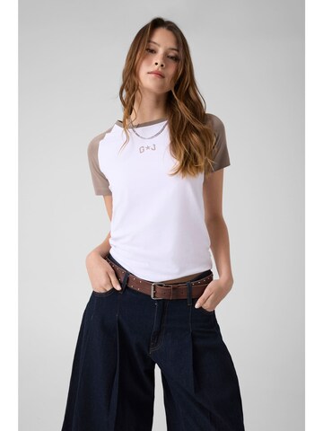 GUESS T-Shirt in Weiß: Vorderseite