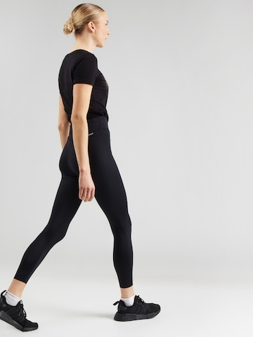 EA7 Emporio Armani Skinny Urheiluhousut värissä musta