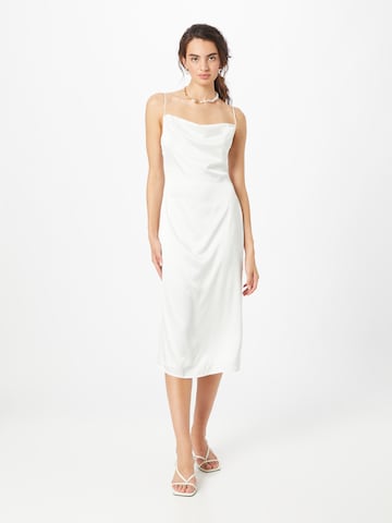 Robe de cocktail Maya Deluxe en blanc : devant