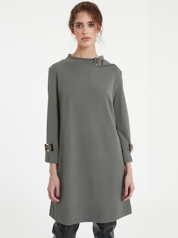 Robe Ana Alcazar en gris : devant