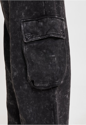 Thug Life Loose fit Cargo trousers in Black