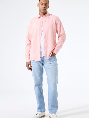 GARCIA Regular fit Button Up Shirt in Pink