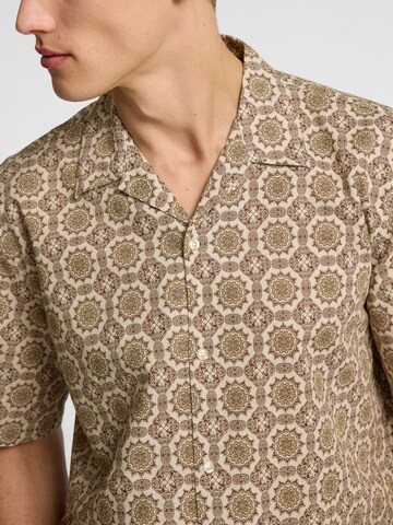 SELECTED Comfort fit Button Up Shirt in Beige