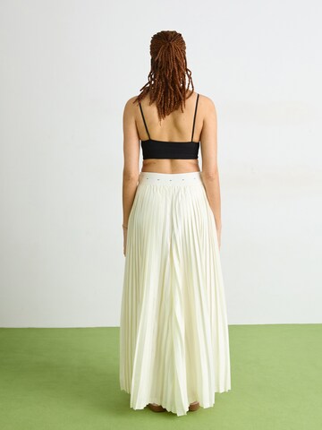 Wide Leg Pantalon Nike Sportswear en beige