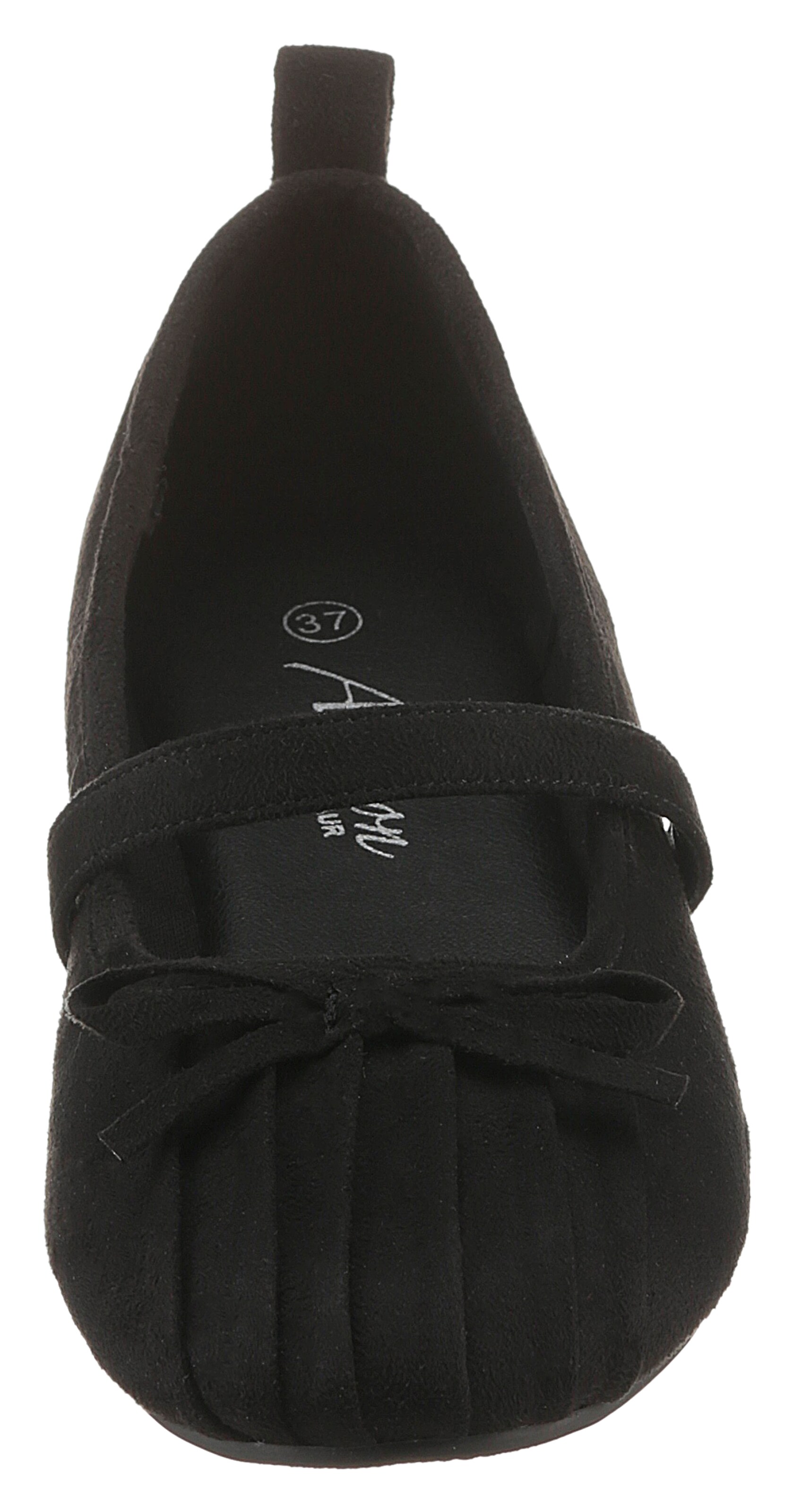 Aniston Ballet Flats with Strap in Black