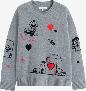 Chinti & Parker Trui 'Autumn Peanuts '25 Charlie Poker Pals' in Grijs: voorkant