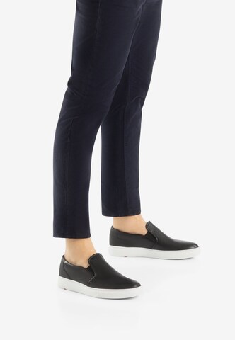 Slip on LLOYD en noir : devant