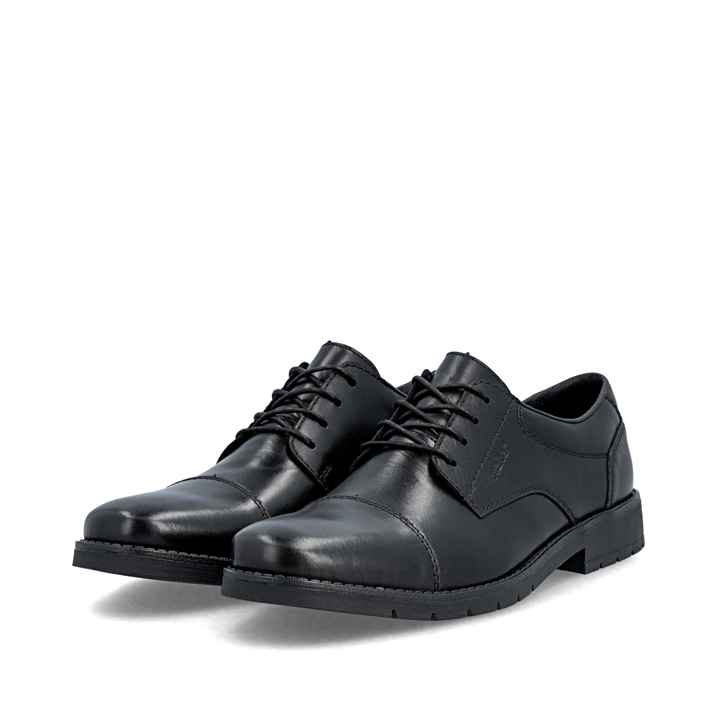 Chaussure à lacets Rieker en noir