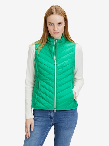 Betty Barclay Vest in Green: front