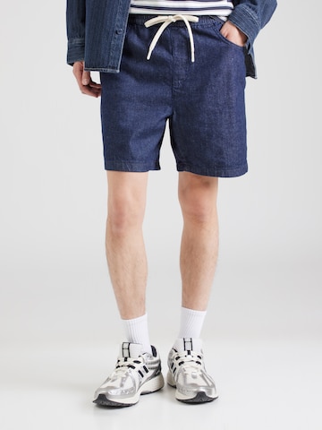 QS Regular Jeans in Blue: front