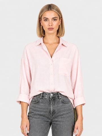 Chemisier 'Ness' WEARABLE STORIES en rose