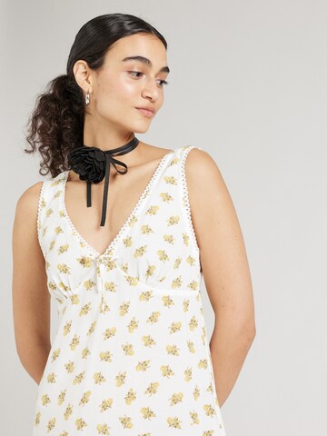 Robe d’été 'Lavisha' Motel en blanc