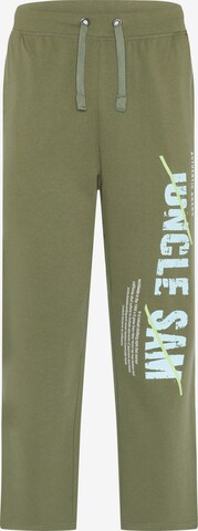 UNCLE SAM Pants in Green: front
