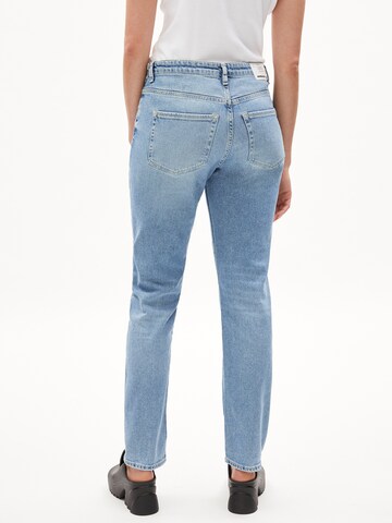ARMEDANGELS Regular Jeans ' CARENAA ' in Blauw