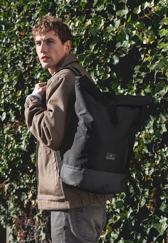 Zaino 'Luca Medium' di Johnny Urban in nero: frontale