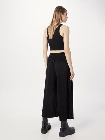 s.Oliver Wide Leg Hose in Schwarz