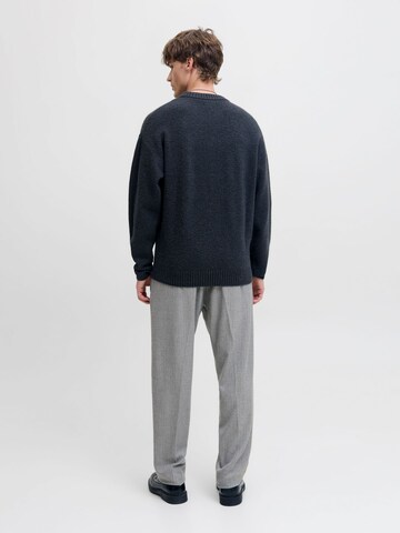 regular Pantaloni di JACK & JONES in grigio