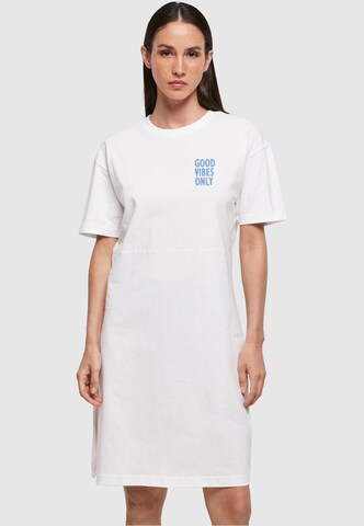 Merchcode Dress 'Good Vibes Only' in White: front