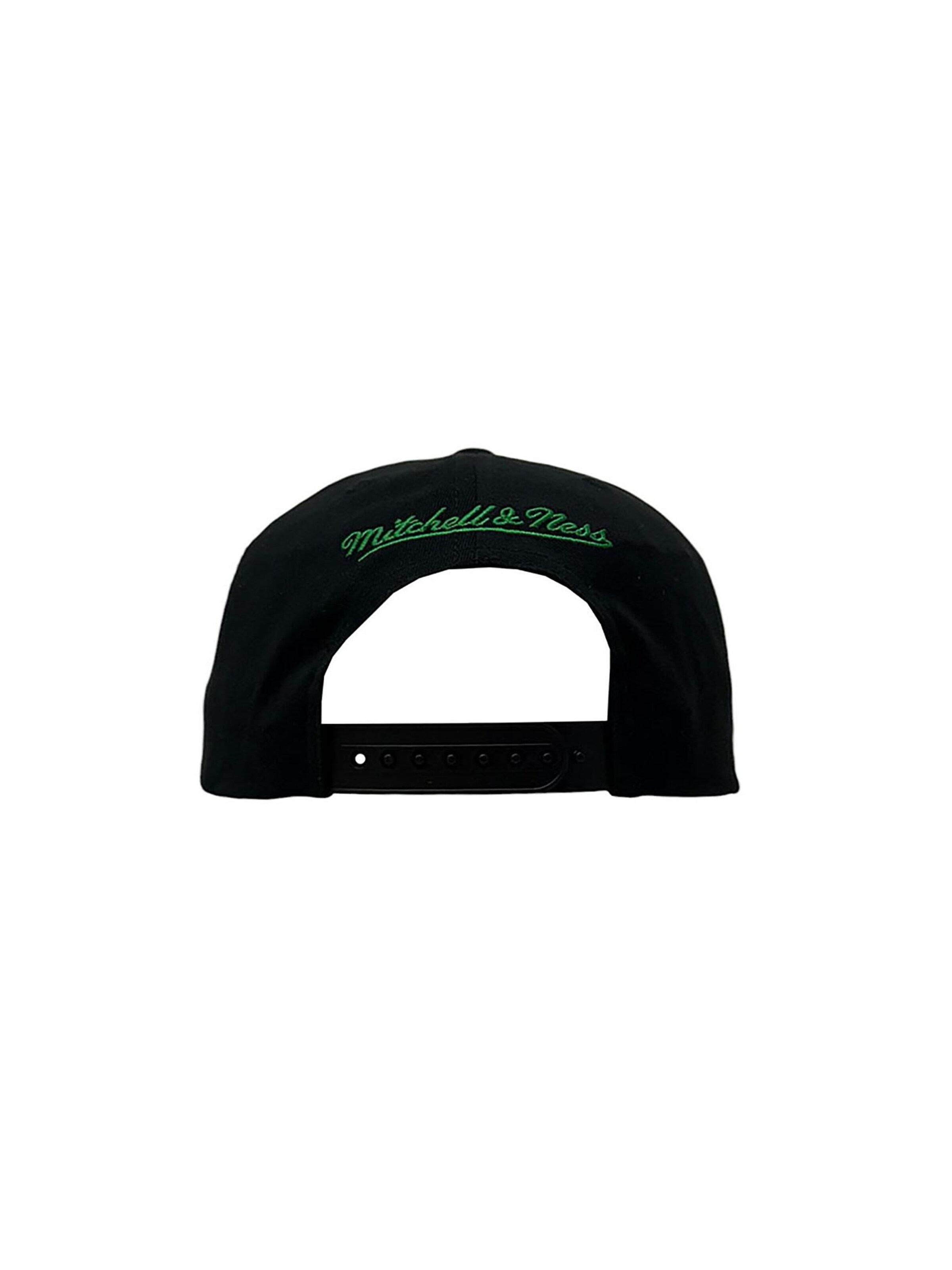 Mitchell & Ness Cap 'Boston Celltics Big Time Pro' in Black