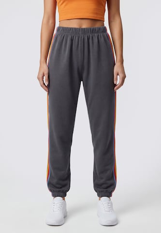 myMo ATHLSR Loose fit Pants in Grey: front