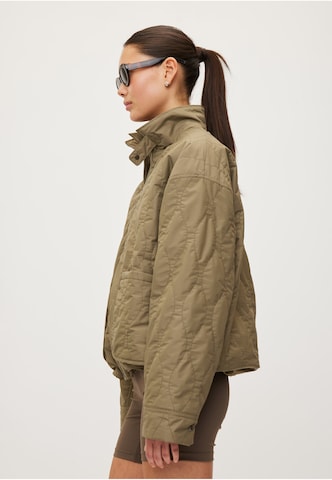 rethinkit studios Between-Season Jacket in Green