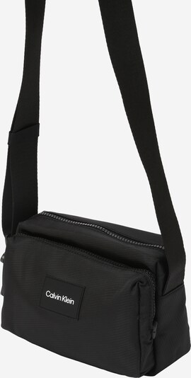 Calvin Klein Sac à bandoulière 'Must' en noir / blanc, Vue avec produit