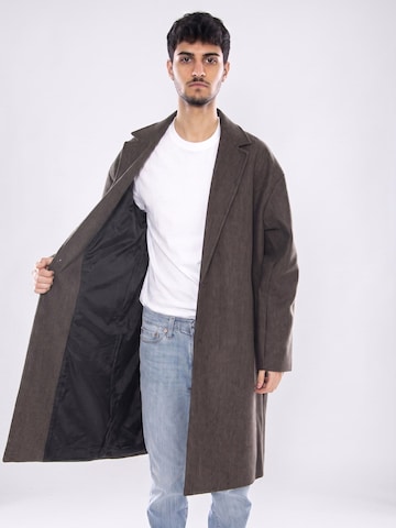 Only & Sons Overgangsfrakke 'Worf Life Oversize Coat OTW -- Men's Bungee Cord Melange Velvet Coat ONLY & SONS' i brun