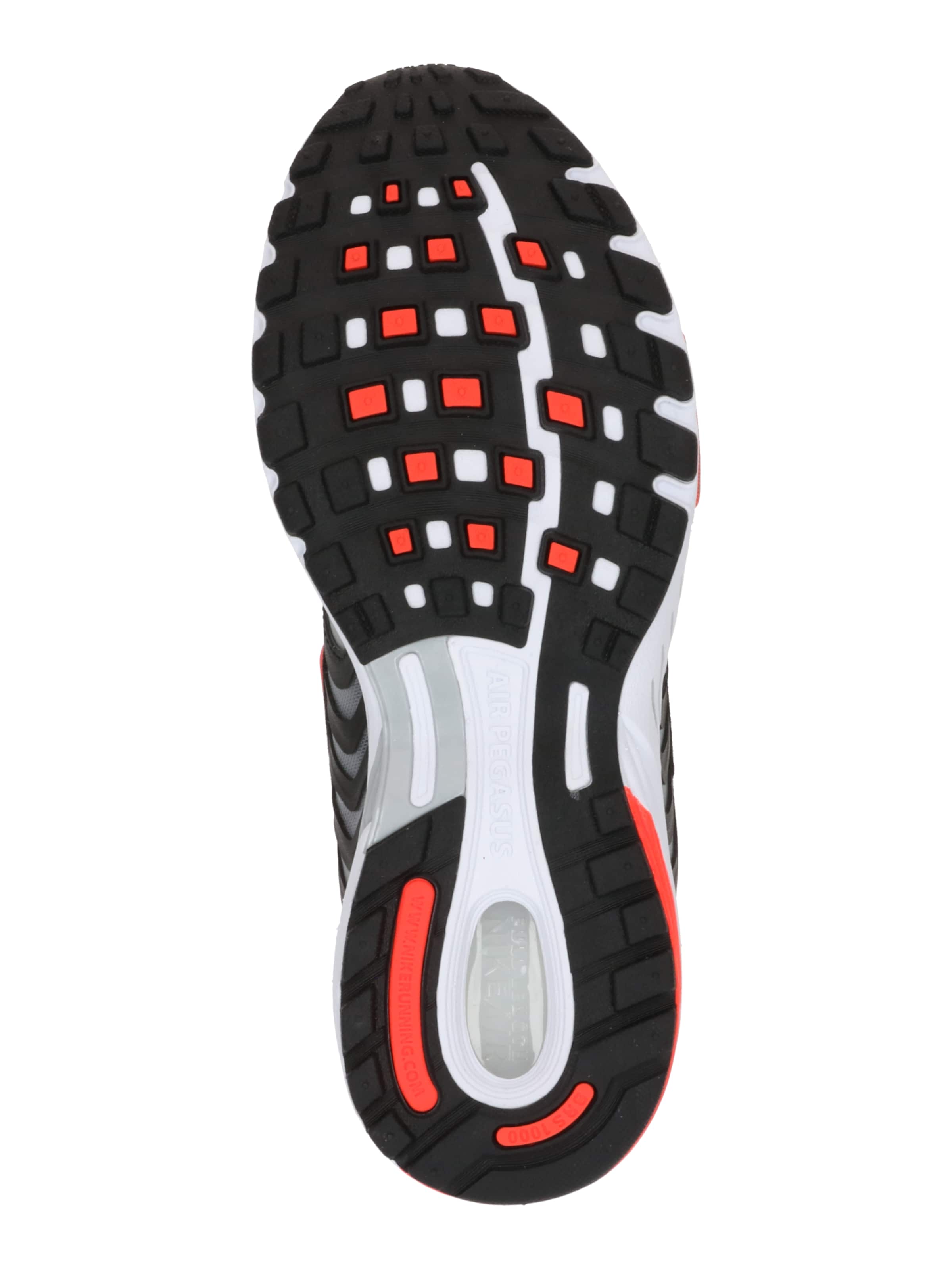 Baskets basses 'AIR PEGASUS 2005' Nike Sportswear en noir