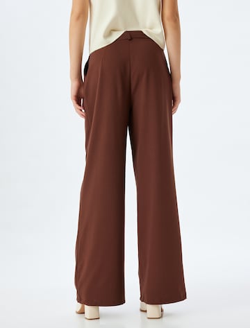 Koton Loose fit Pleat-front trousers in Brown