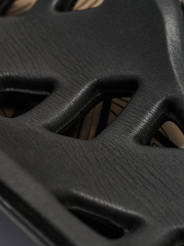 Hummel Schienbeinschoner in Schwarz