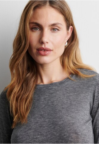 T-shirt 'Matima' SECOND FEMALE en gris