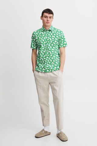 Casual Friday Slim fit Button Up Shirt in Green