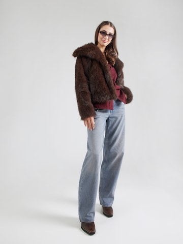 s.Oliver Pluus, värv punane