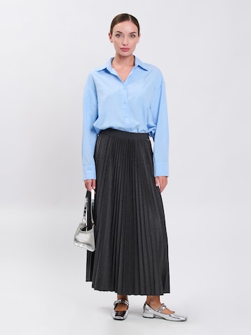 Influencer Skirt in Grey