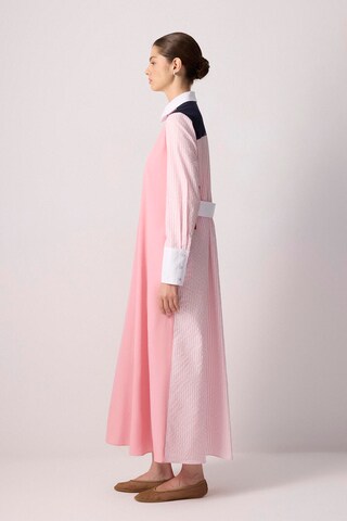 Robe-chemise Touche Prive en rose : devant