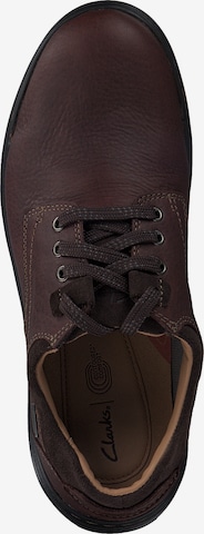 CLARKS Veterschoen 'Rockie 2' in Bruin