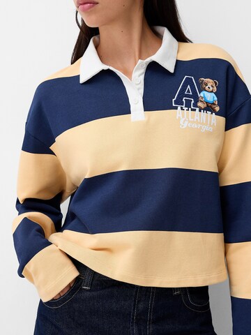 Bershka Sweatshirt in Gelb