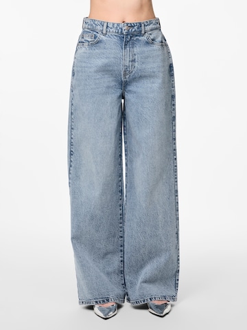 PIECES Wide leg Jeans 'SELMA' in Blue: front