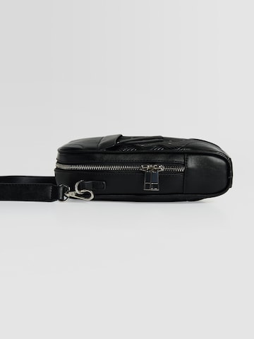 Bershka Tasche in Schwarz