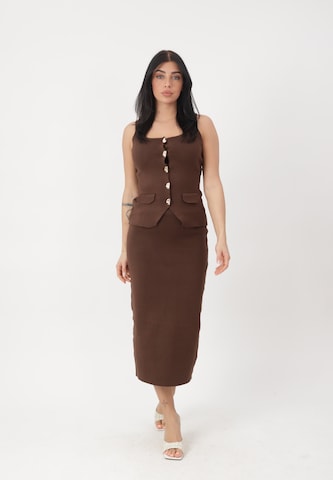 Costume Elara en marron : devant