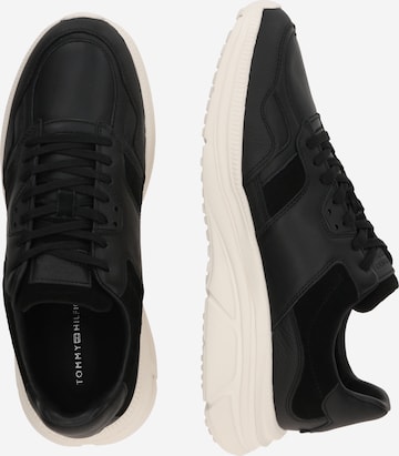 TOMMY HILFIGER Sneakers low 'MODERN RUNNER' i svart